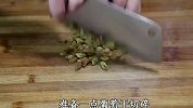 香蕉吃腻了，试试这种新做法，淋2个鸡蛋，出锅比吃大鱼大肉还香
