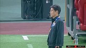 阿龙突破巴林3人包夹风骚挑传 素巴楚爆射再次击中横梁