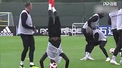 花絮-英格兰快乐备战 踢足球最重要就是开心