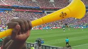 回忆杀？俄罗斯世界杯竟有球迷吹呜呜祖拉 大哥也太怀旧了吧