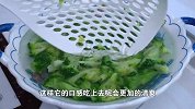 万万没有想到，西兰花里面倒入鸡蛋液这么好吃，不放油，老少皆宜