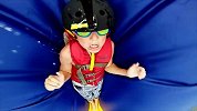 极限GoPro-15年-Gopro第1视角 夏日气垫跳水-新闻