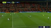 下半场补时第5分钟洛里昂球员格尔比奇射门 - 打偏