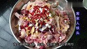 鸡肉这一做法，简单味美又营养，是客家人最爱的一道待客之菜！