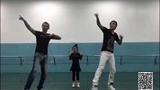 亚冠-15赛季-说到做到 冯潇霆带女儿大跳NZBZ的新作招财舞-新闻
