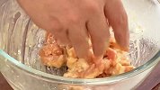 做个吃饭吃面的菜梅花肉炒三丁！