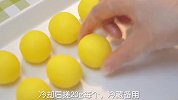 自己在家也能做出冰凉软糯的奶黄馅冰皮月饼