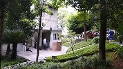 男子公厕门口身亡 警方：系自杀 患有精神障碍类疾病