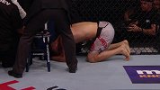 UFC-18年-被两次击腹重击！乌力吉布仁第二回合遭TKO击败-花絮