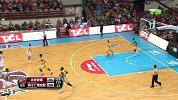 CBA-1415赛季-常规赛-第23轮-翟晓川单手扣篮得分霍尔曼单手劈扣回敬（北京vs广厦）-花絮