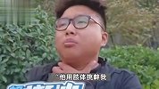 男子劝邻居不要电梯内抽烟，被吐烟挑衅动手双双挂彩，结果反被讹