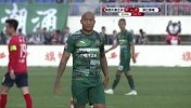 绿城尝试边路轰炸 迪诺后点争顶稍稍偏出