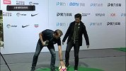 西甲-1617赛季-门迭塔现身上海德比嘉年华 大秀颠球技巧-新闻