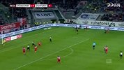 第42分钟斯图加特球员埃斯维因抢断成功