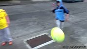 足球-15年-民间五大悲剧看着都疼 少年自爆命根倒地不起-专题