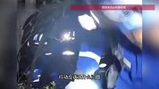 3名驴友去未开发山地探险迷路被困，其中一人还是残障人士
