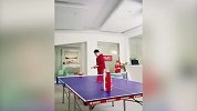 马龙这乒乓球小技巧真是太厉害了！不愧是奥运冠军