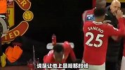 体坛周报记者彭雷：C罗前89分钟没走是职业，走了是尊严