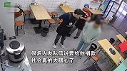 小伙遇困难进店想吃碗粉，老板给小伙端来一大份：他说家人不要他了，特别扎心