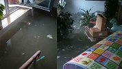 寒冬长春小区水管爆裂：积水“破窗而入”把居民家淹成“水帘洞”