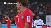 丢空门！韩国左路送出绝妙传中 黄义助面对空门头球不进