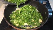 茼蒿小豆腐像我这样做，好吃得不得了