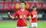 回顾恒大功臣郜林亚冠精彩进球：队友喂饼+穿档破门