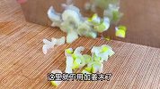 菠菜炒鸡蛋，没想到顺手一做，如此快速好吃，吃过一次忘不了