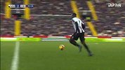 第85分钟乌迪内斯球员奥卡卡盘带突破