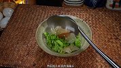 海蜇头怎么凉拌好吃，简单又好吃的海蜇头凉拌生菜，超级开胃