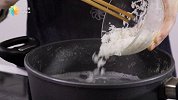 【日日煮】烹饪短片-瑶柱螺头瘦肉粥