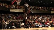 街球-14年-乔丹XX9街球盛典：Haneef_Munir胯下扣篮飞跃站在椅子上的Bow_Wow-专题