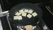 白菜和豆腐的美味碰撞，营养全面，简单几步做好一碗鲜香白玉汤