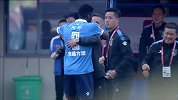 南通支云角球轰炸制造威胁 阿邦头槌轰炸攻破对方城门