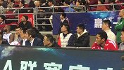 来自病友的关怀！方硕邀请恒大后卫梅方观看CBA京城德比