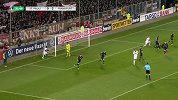 第32分钟法兰克福球员科尔射门 - 打偏