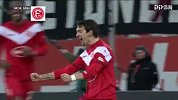 第84分钟杜塞尔多夫球员拉曼进球 杜塞尔多夫3-0斯图加特