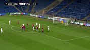 第41分钟法兰克福球员达科斯塔射门 - 打偏