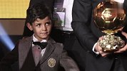 足球-15年-15位足球运动员和他们的孩子 你能匹配起来吗？-专题