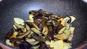 2根茄子1个土豆，做出不一样的地三鲜，比饭店做的还好吃