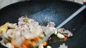 “笋干焖鸭”的家常做法
