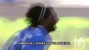 足球-17年-足坛10大面对死敌球迷的疯狂庆祝！挑衅动作竟敢如此大胆-专题