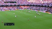 第90分钟阿拉维斯球员马努·加西亚射门