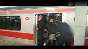 看看日本地铁，我欣慰了！（搞笑自拍）