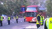 约旦全队抵达球场众志成城 主帅表示对手很强但会全力以赴