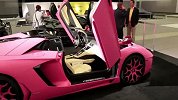 超跑-亮粉色兰博基尼Aventador抢镜十足