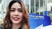 又一处拍照圣地！小姐姐畅游vivo Lab概念店