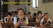 恶搞-尤文球迷教堂祈求C罗加盟 为球王倾家荡产