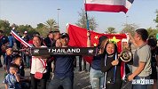 主办方贴心之举 国足比赛现场用中文服务球迷