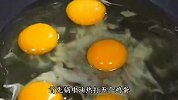 春夏季多喝汤，一年四季都安康，家里做份白菜豆腐汤，全家都喜欢